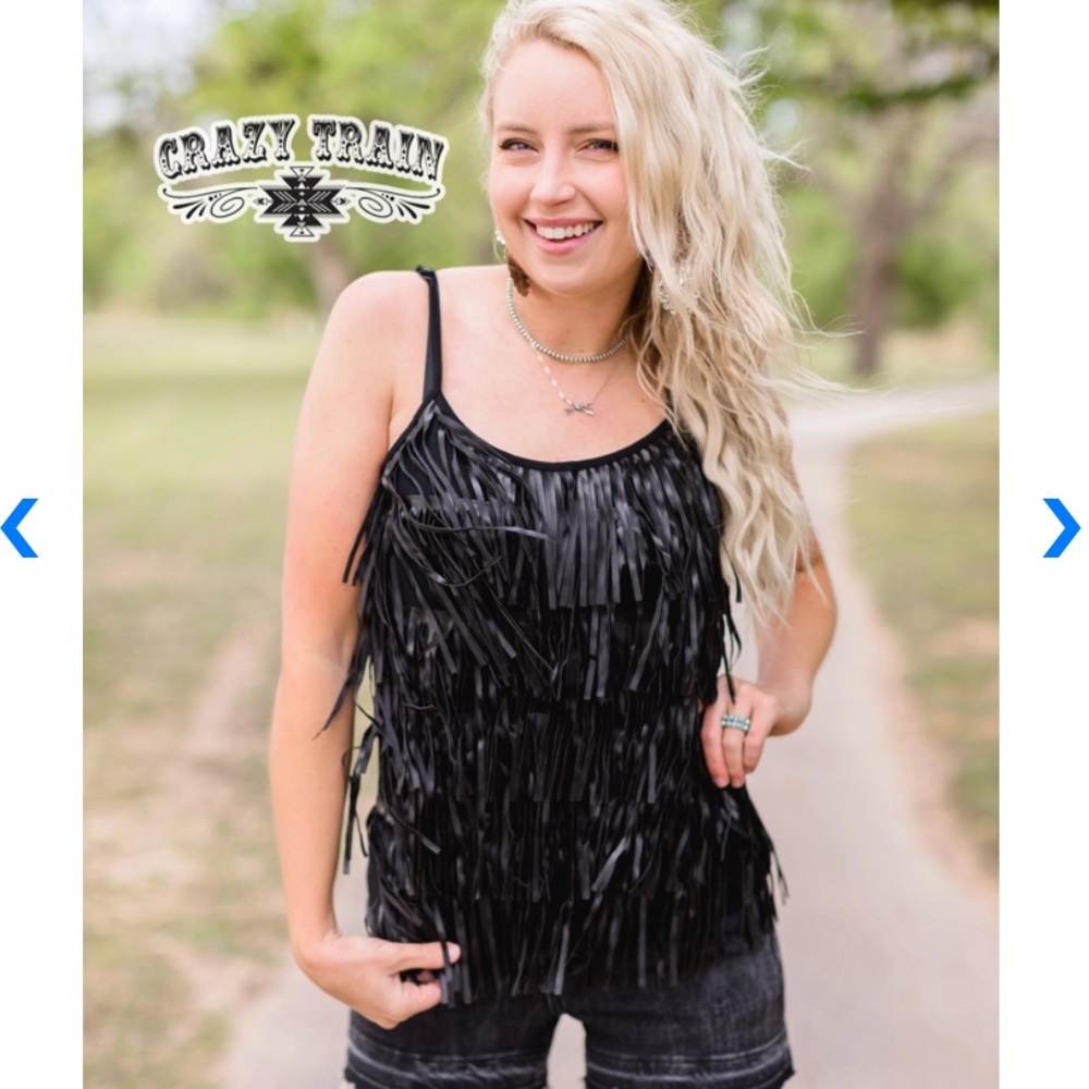 Feelin’ Fringy Top Black